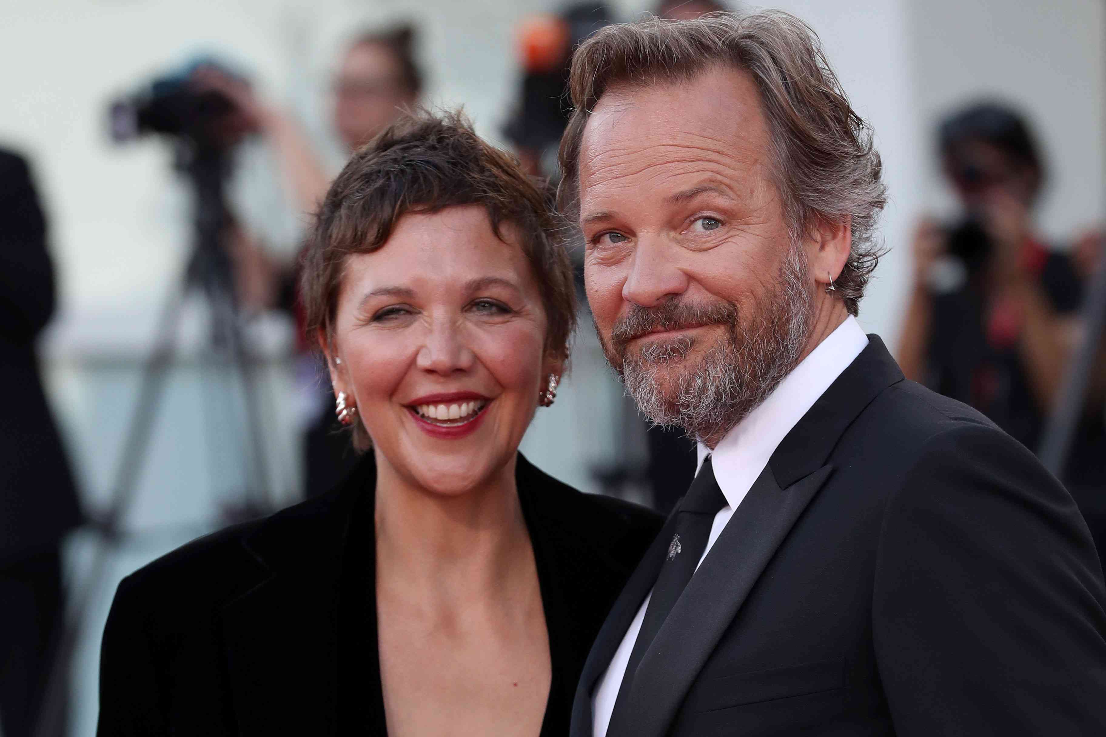  Maggie Gyllenhaal and Peter Sarsgaard 