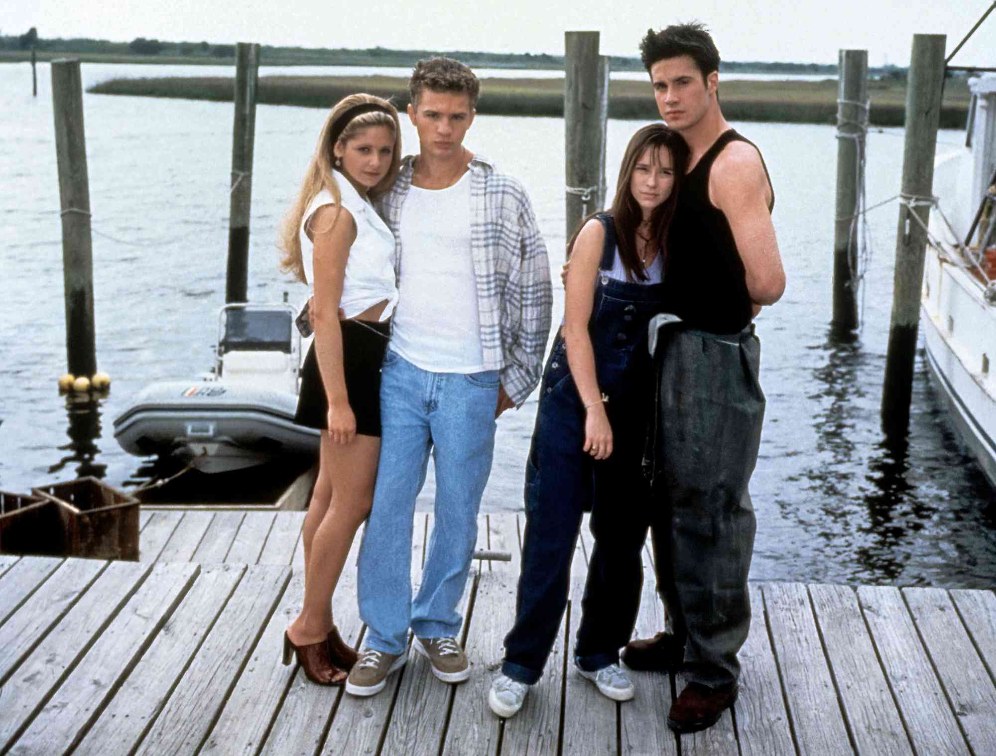 I KNOW WHAT YOU DID LAST SUMMER, Sarah Michelle Gellar, Ryan Philippe, Jennifer Love Hewitt, Freddie Prinze Jr., 1997.