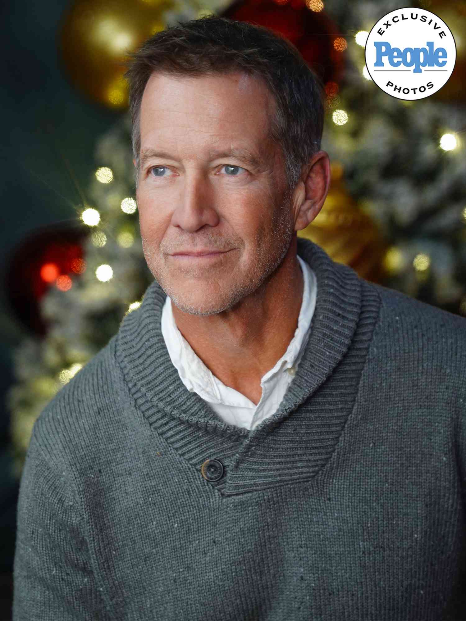 Christmas Con portrait gallery - James Denton