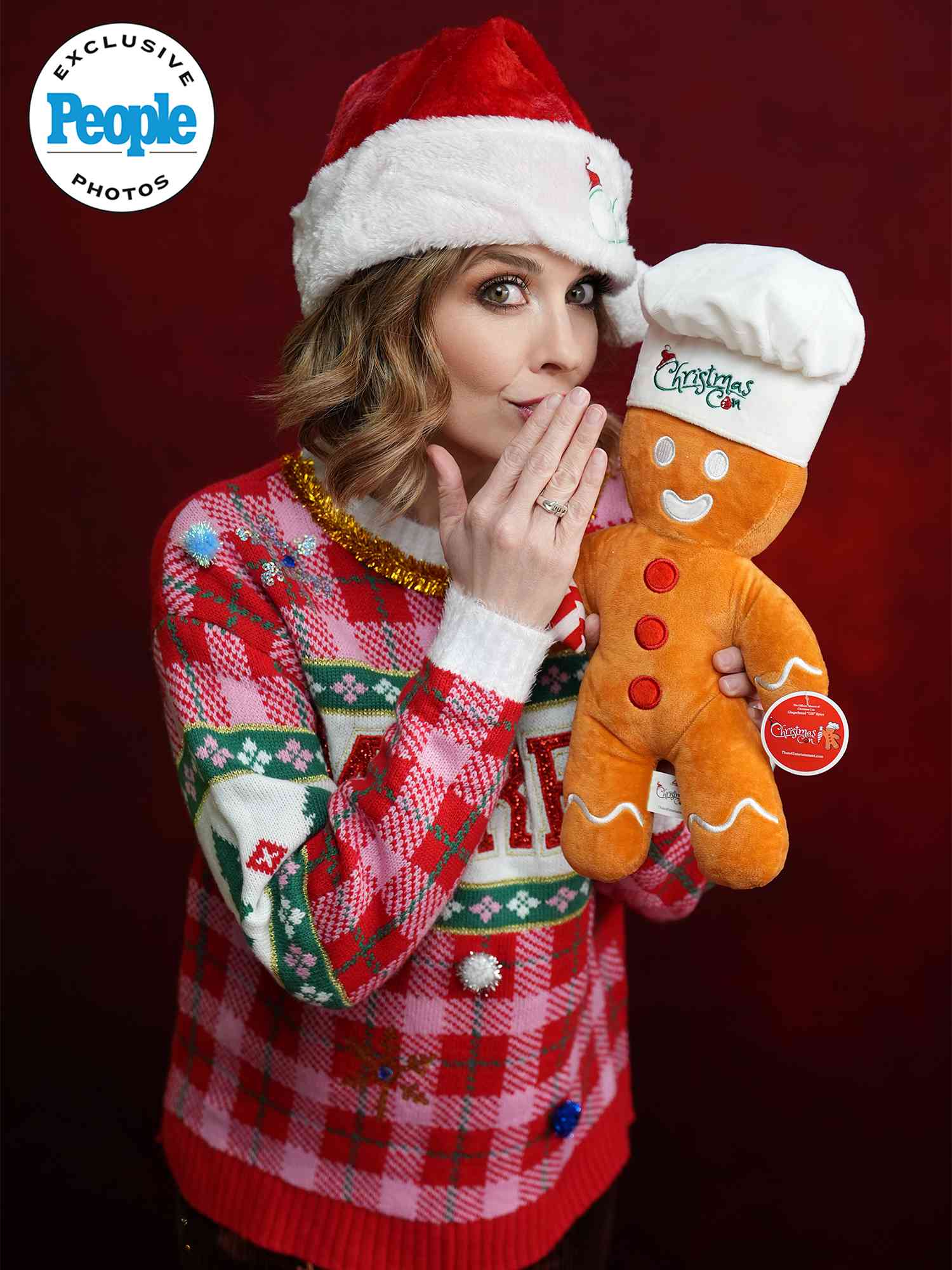 Christmas Con portrait gallery - Jen Lilley