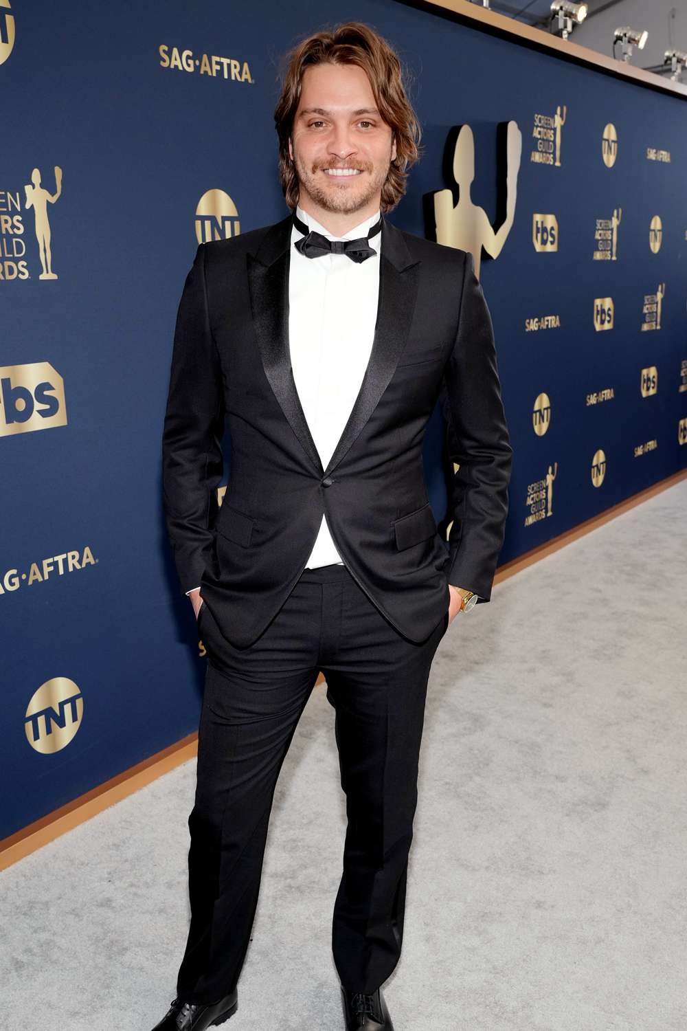 Luke Grimes attends the 28th Screen Actors Guild Awards at Barker Hangar on February 27, 2022 in Santa Monica, California.