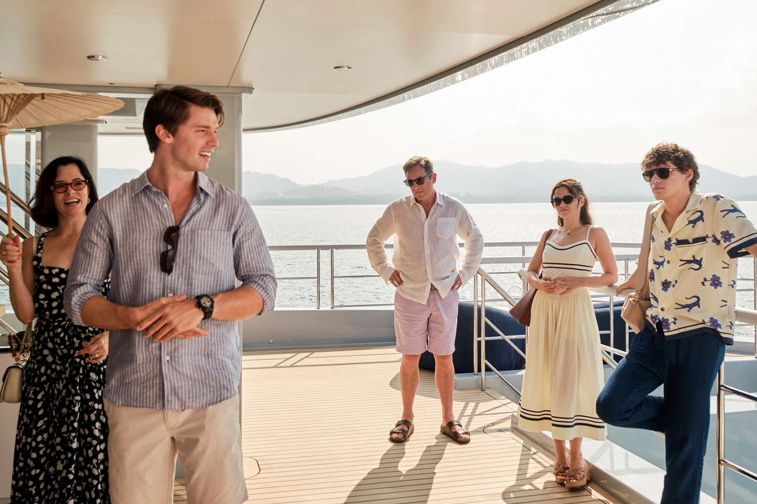 Parker Posey, Patrick Schwarzenegger, Jason Isaacs, Sarah Catherine Hook, Sam Nivola in The White Lotus