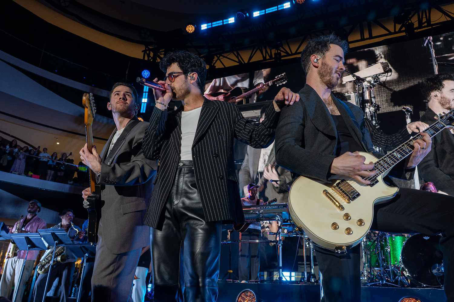 JONASCON EVENT KICKS OFF JONAS BROTHERS' MAJOR TOUR PLANS
